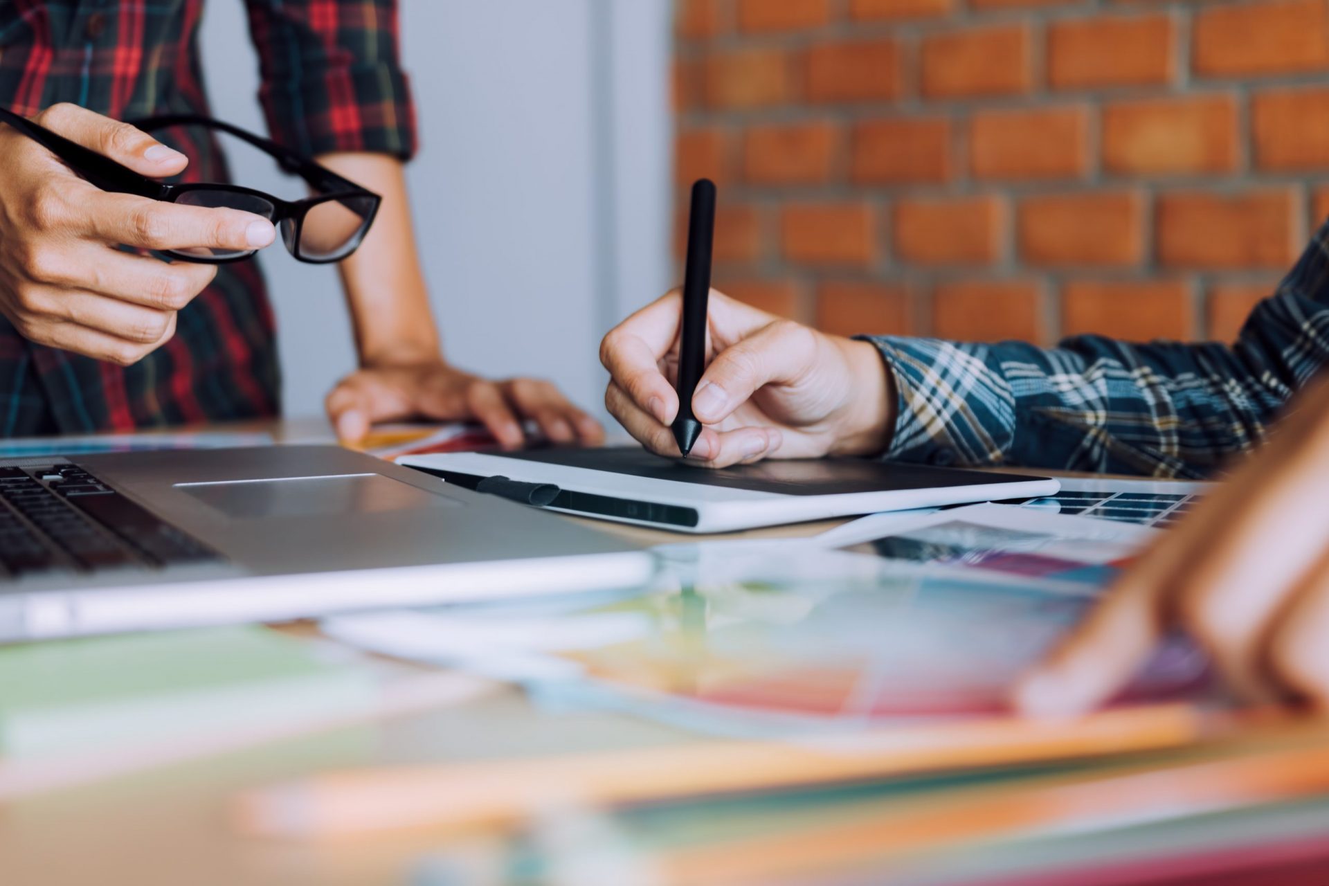 servicii de design grafic